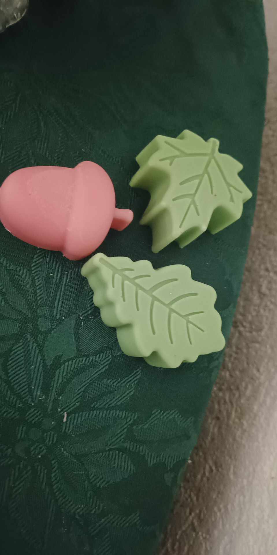 Fondant feuille et gland pomme d'amour